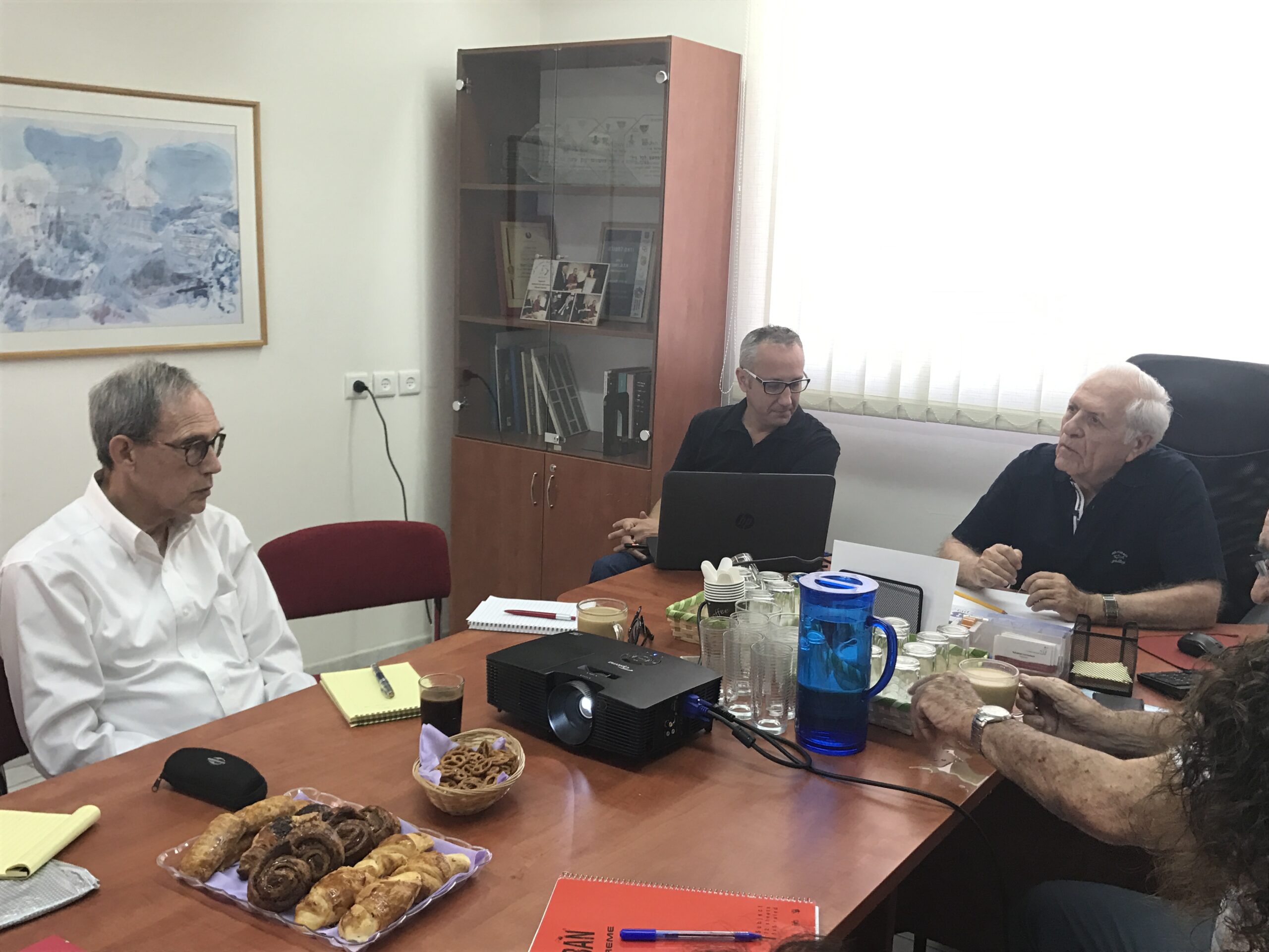 נחמן שי בעת ביקורו בעמותת על"ה
