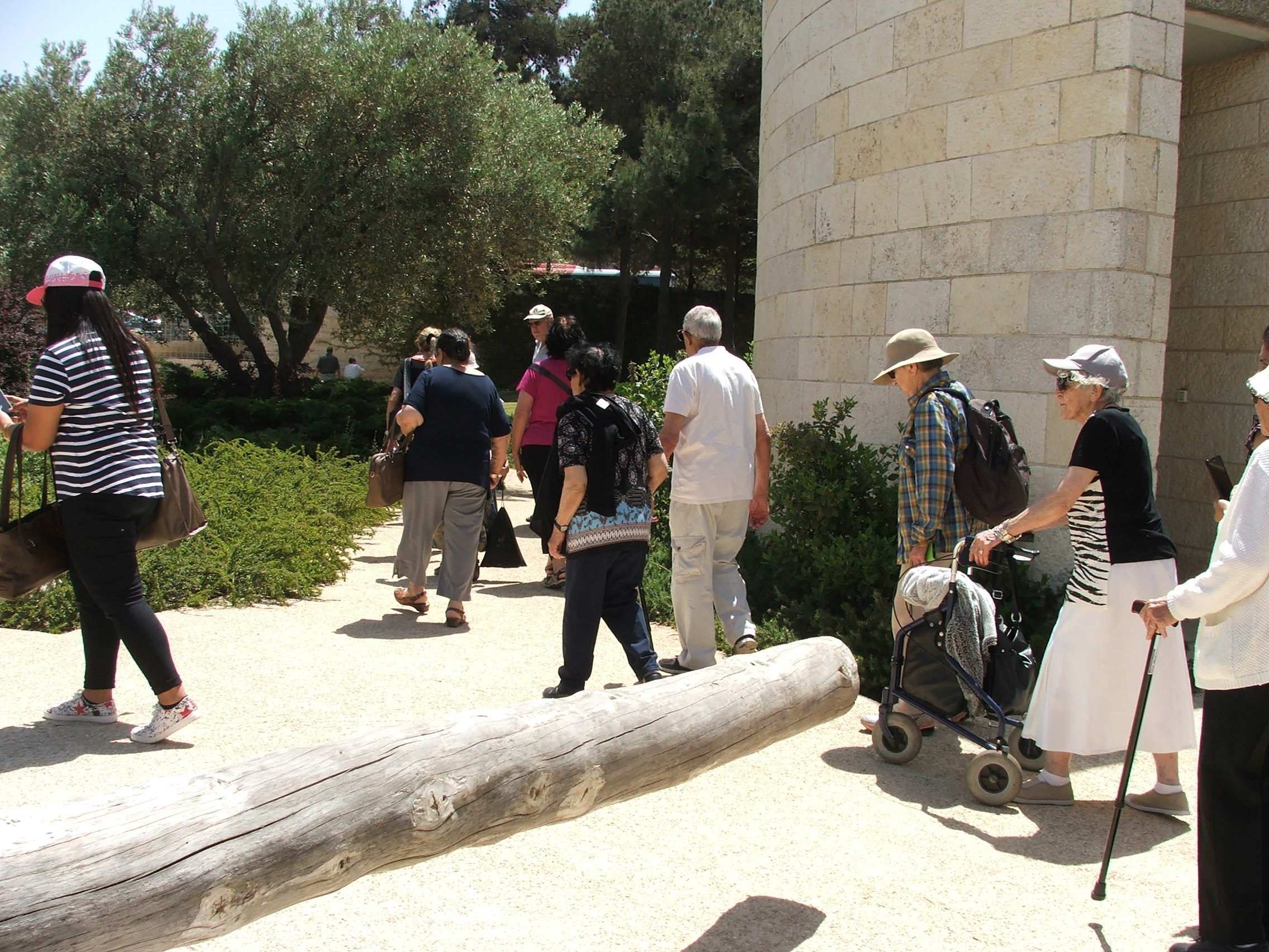 טיול הנגשה של עמותת על"ה (צילום: עופרי קמרון)