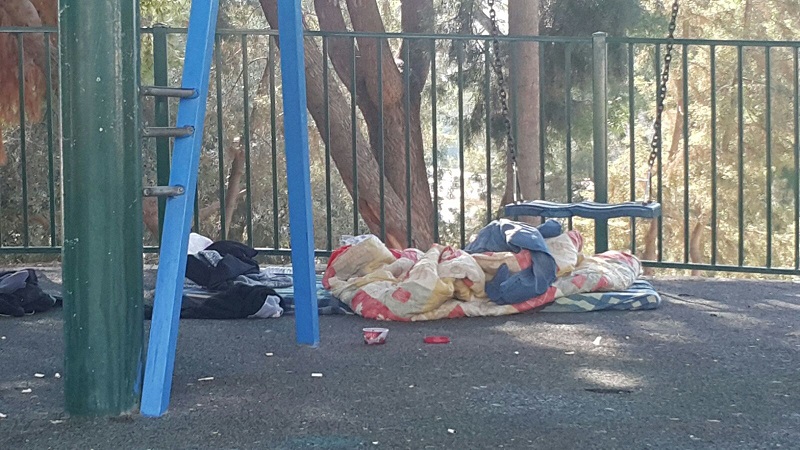 מקום משכנו של הצעיר ההומלס מרחובות בשבוע האחרון (צילום: רותי ורד)