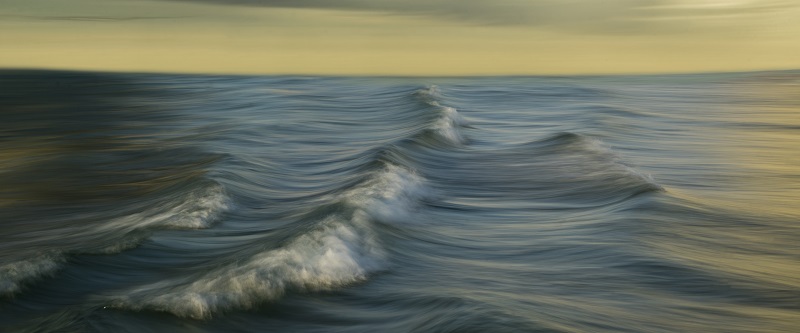 גלי הים (צילום: איתן ויתקון)