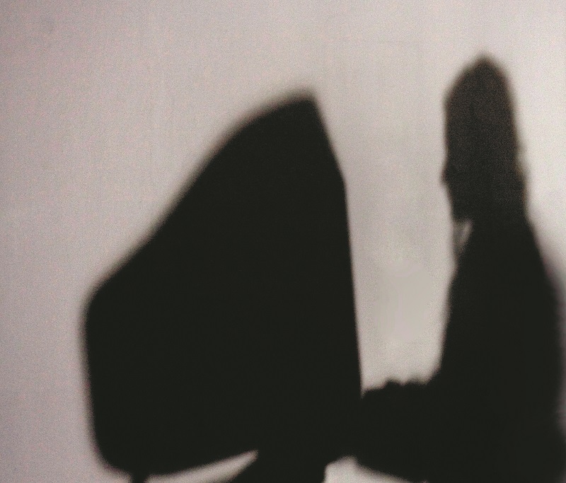 צללית פדופיל אונס הטרדה מינית צילום אילוסטרציה: ASAP/INGIMAGE