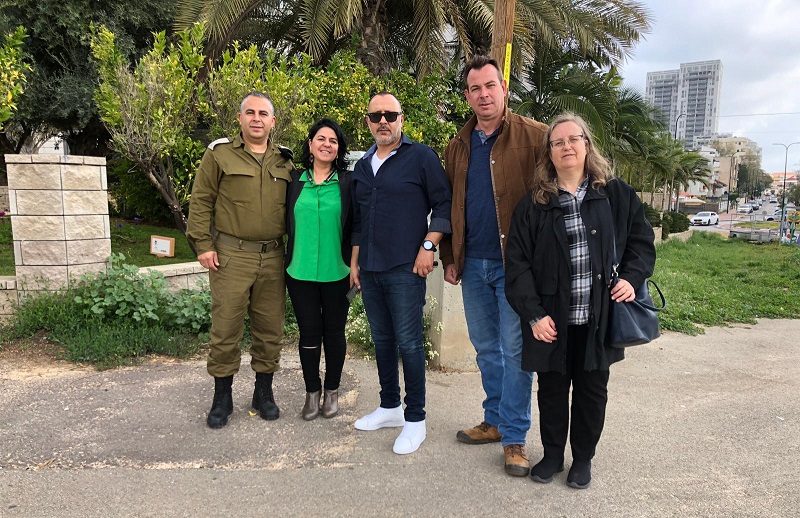נציגי ועדי הבתים ברחוב נתן אלתרמן עם אבי קינד, איטל בציר-אלשיך וליאור שוקרי