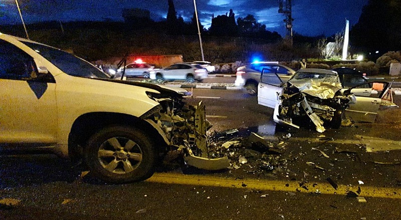 תאונה קטלנית סמוך לכניסה לעיינות (צילום: תיעוד מבצעי מד"א)