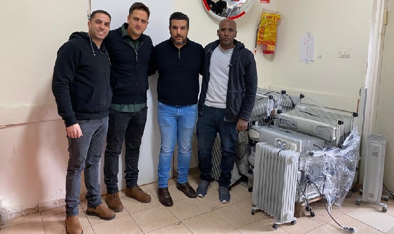 שאול צגהון, שמואל בר דאנזאן, יניב מרקוביץ', איתי גדקה מנהל הבית החם, והרדיאטורים