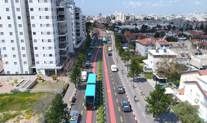 הדמיית הקו הכחול ברחובות, עדי בואנו ארקאפקט